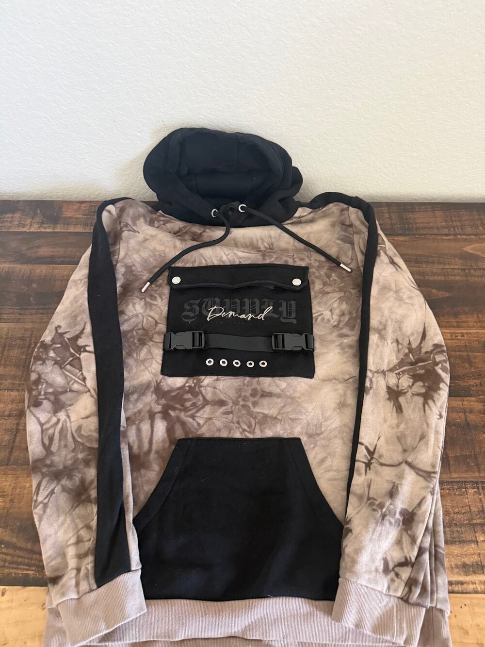 Supply & Demand NYC Men’s Large Tie Dye Utility Buckle Pocket Hoodie